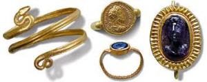 Examples of just some of the rings women would have worn 